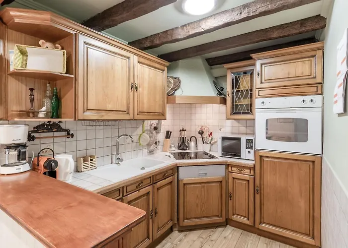 Clos De L'ours - 2 - Jardin Prive شقة