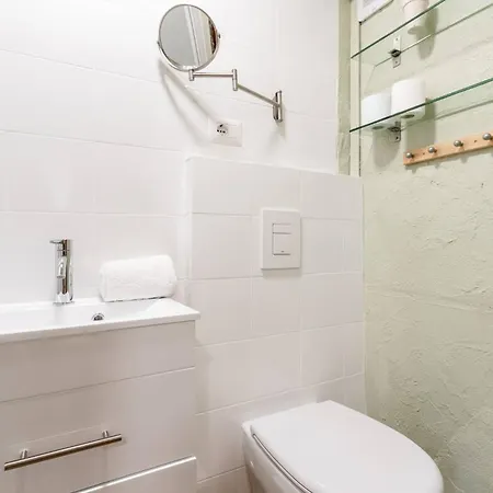 Clos De L'ours - 2 - Jardin Prive Apartment